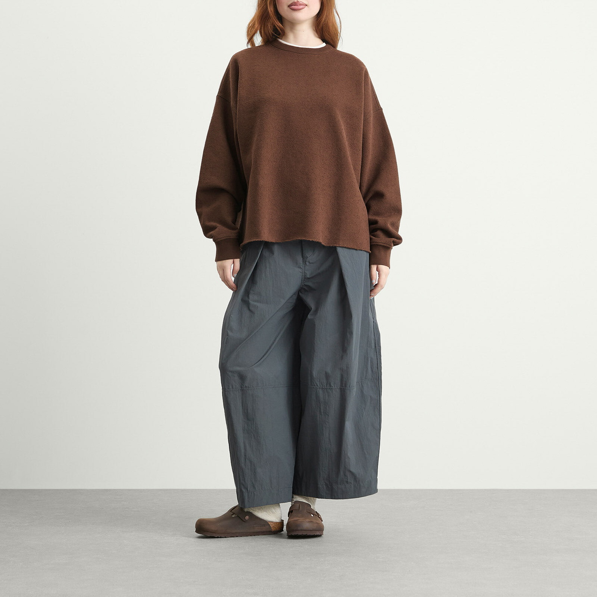 YMC Women's Studio Sweatshirt in Brown
