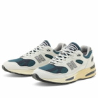 New Balance 991v2 Sneaker in Grey/Balsam/Total Eclipse