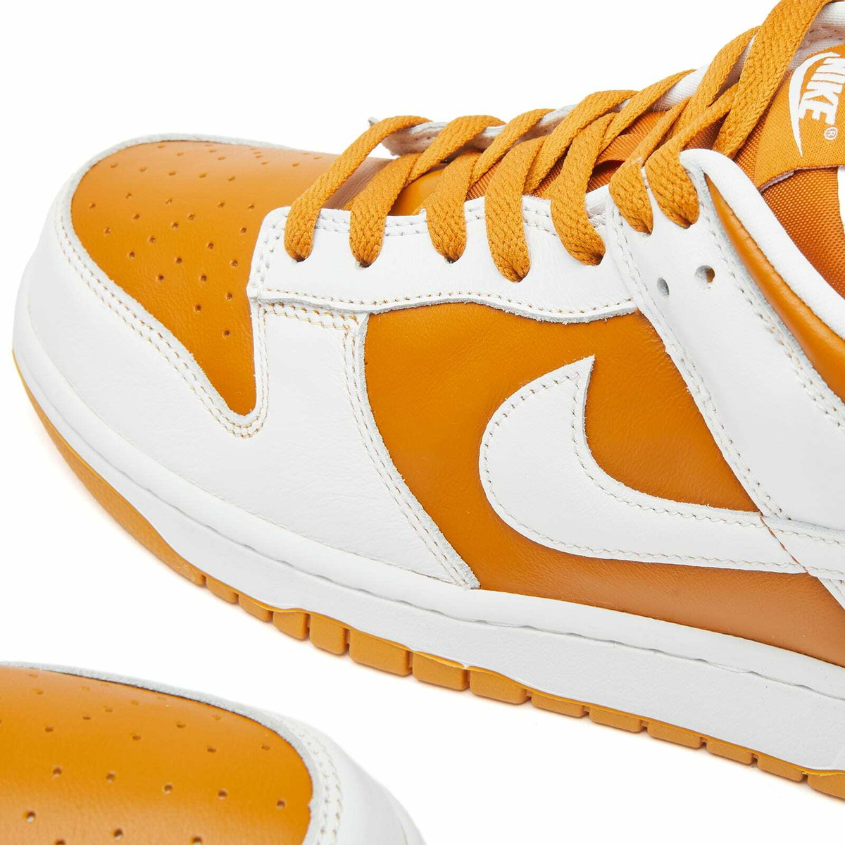 Nike Dunk Low QS Sneakers in Dark Curry/White Nike