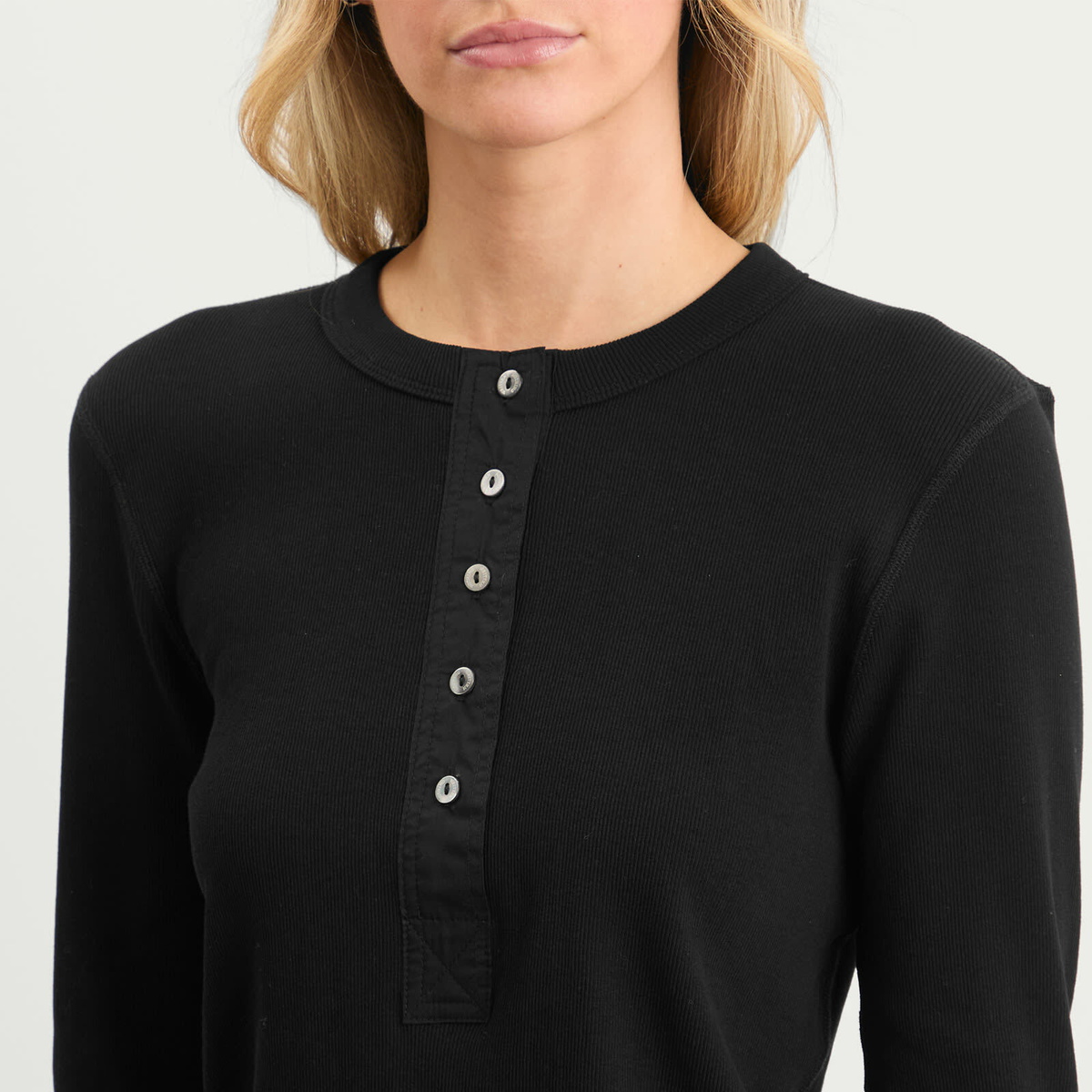 Nothing Written Women's Vintage Button T-Shirt in Black