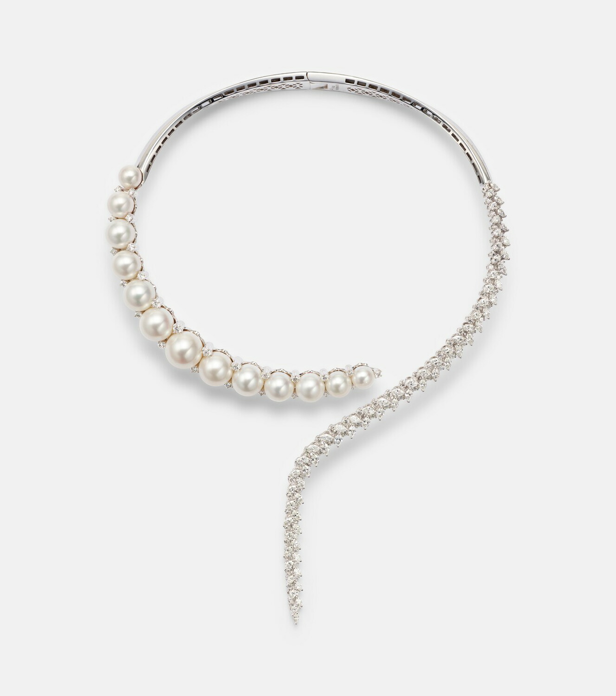 Yeprem Pearlescent 18kt white gold necklace with diamonds and pearls