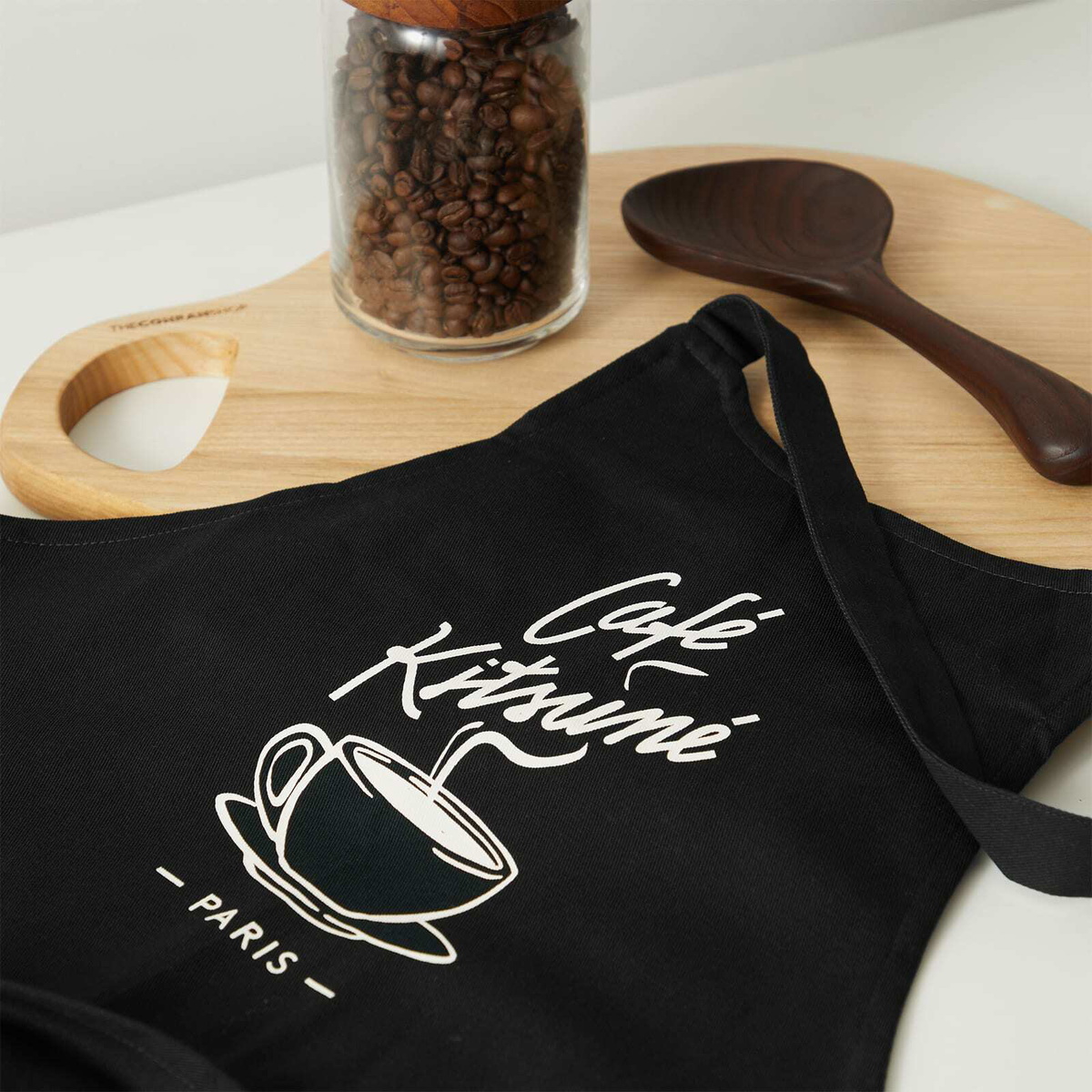 Maison Kitsuné Men's Café Kitsuné Coffee Cup Apron in Black 