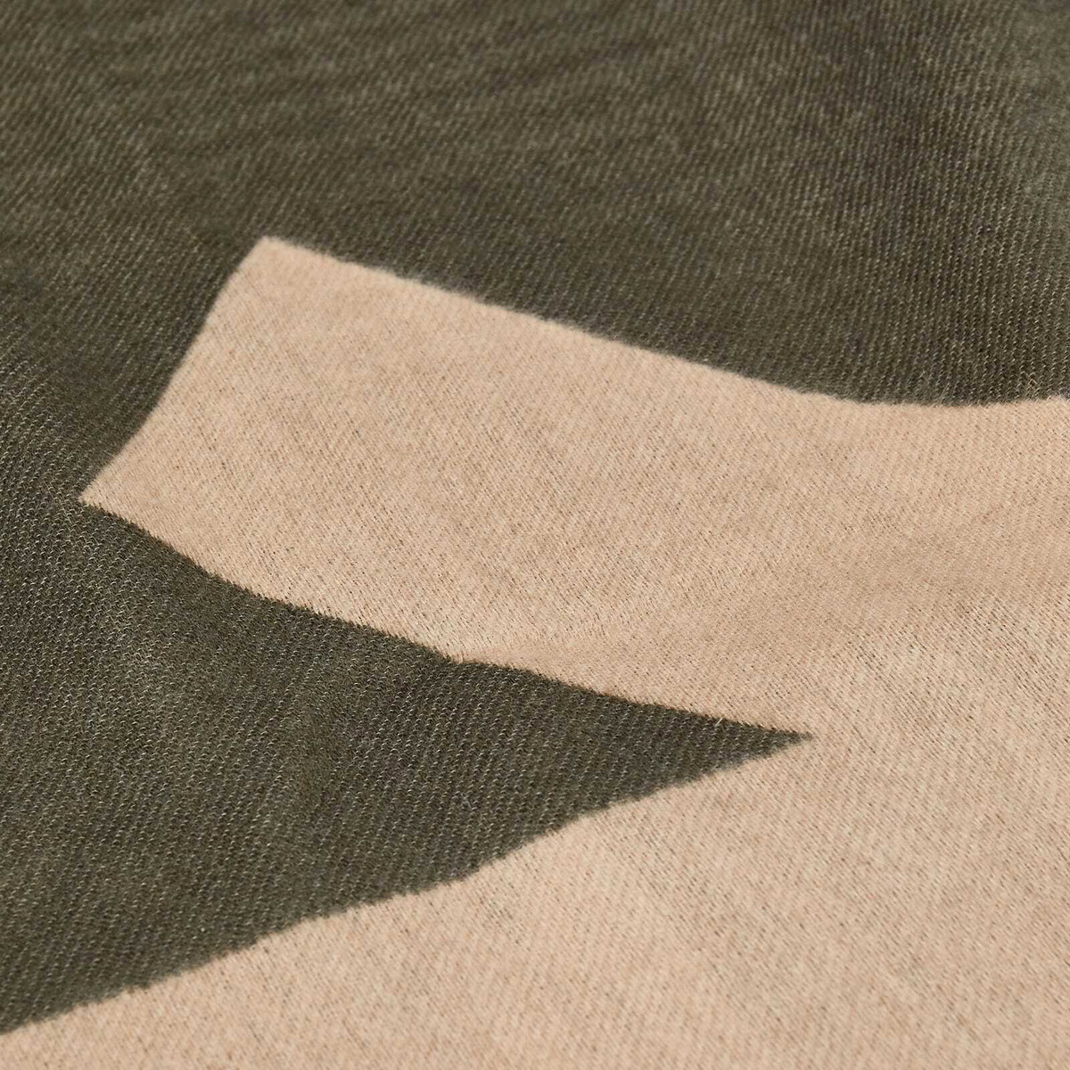 Off-White Arrow Logo Blanket in Powder
