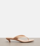 Gucci Vittoria thong sandals