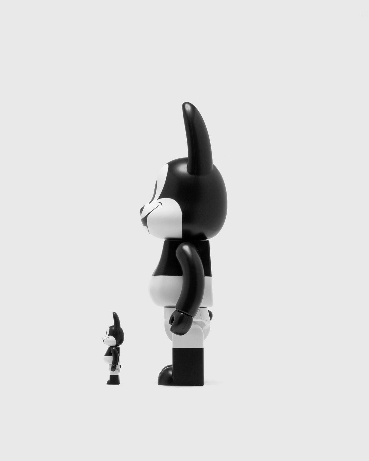 Medicom Rabbrick Oswald The Lucky Rabbit 2 Pack Black/White Toys