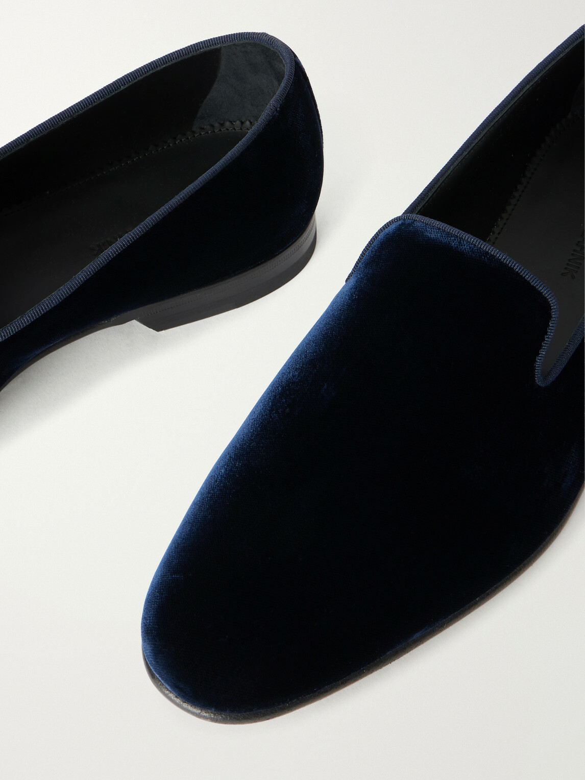 Manolo Blahnik - Mario Velvet Loafers - Blue