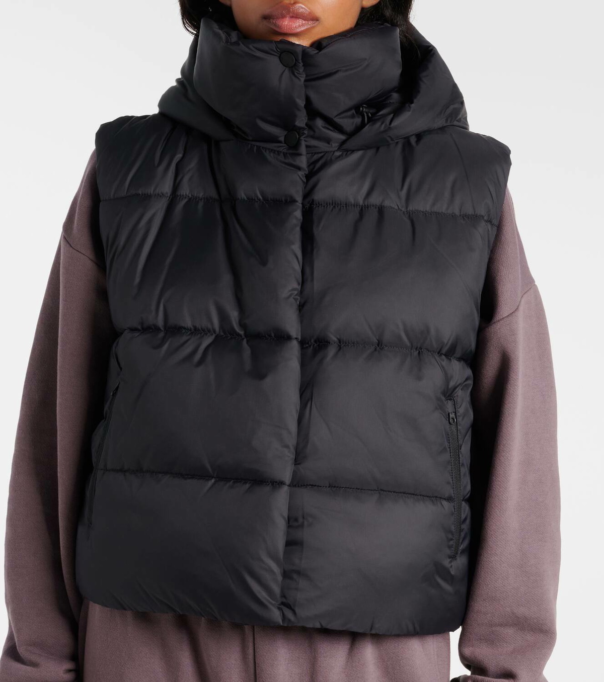 Alo Yoga Gold Rush puffer vest Alo Yoga