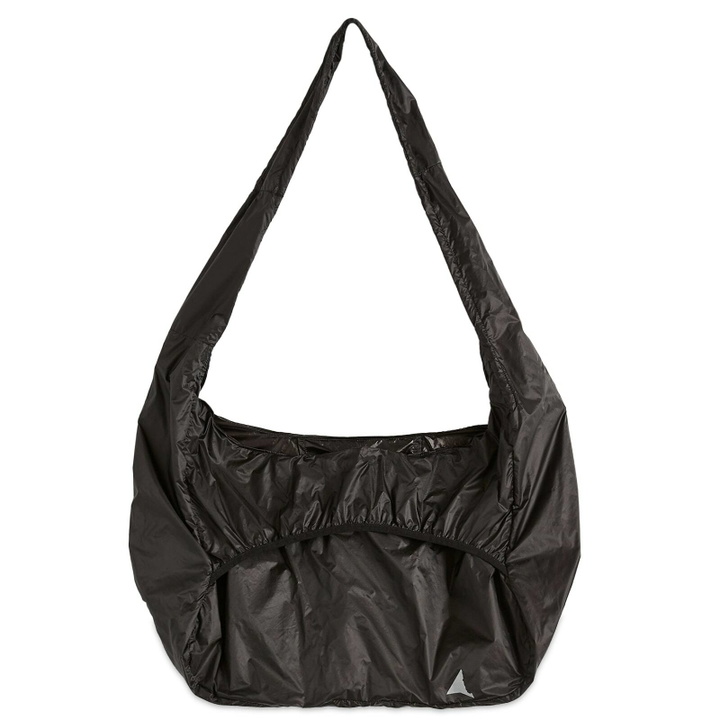 Photo: ROA Men's Packable Knot Bag in Black 