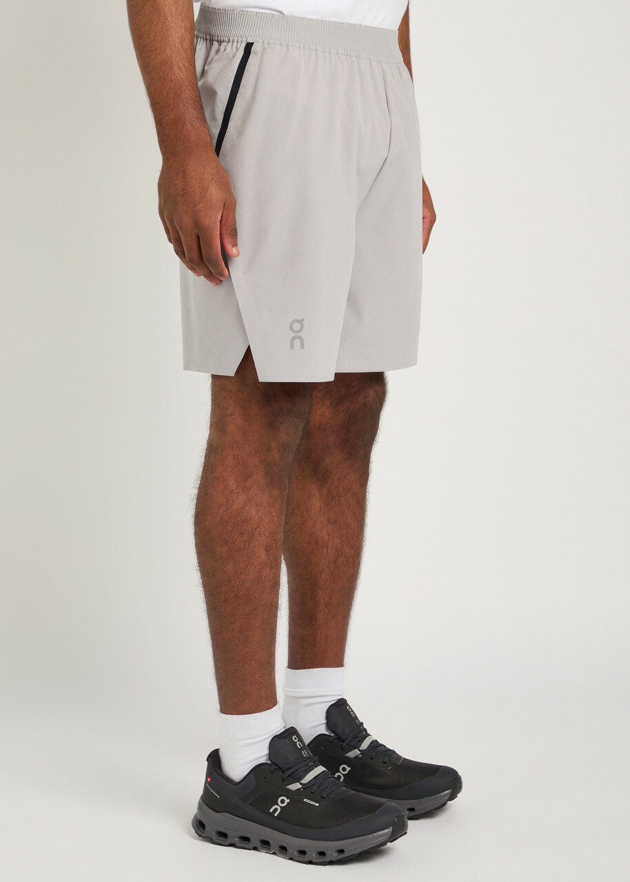 ON Train Stretch-shell Shorts Grey