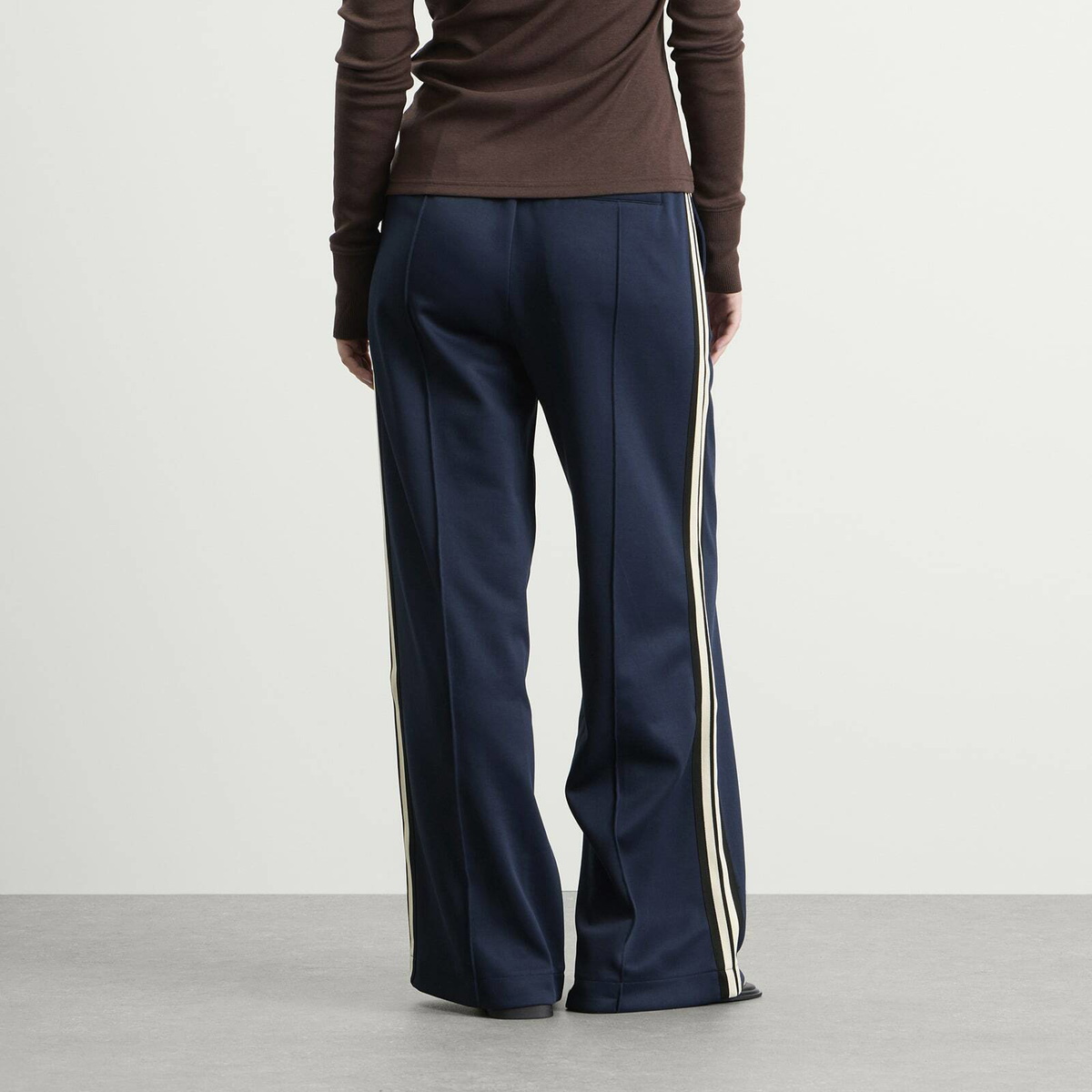 Good American Women's Track Pant in New Navy