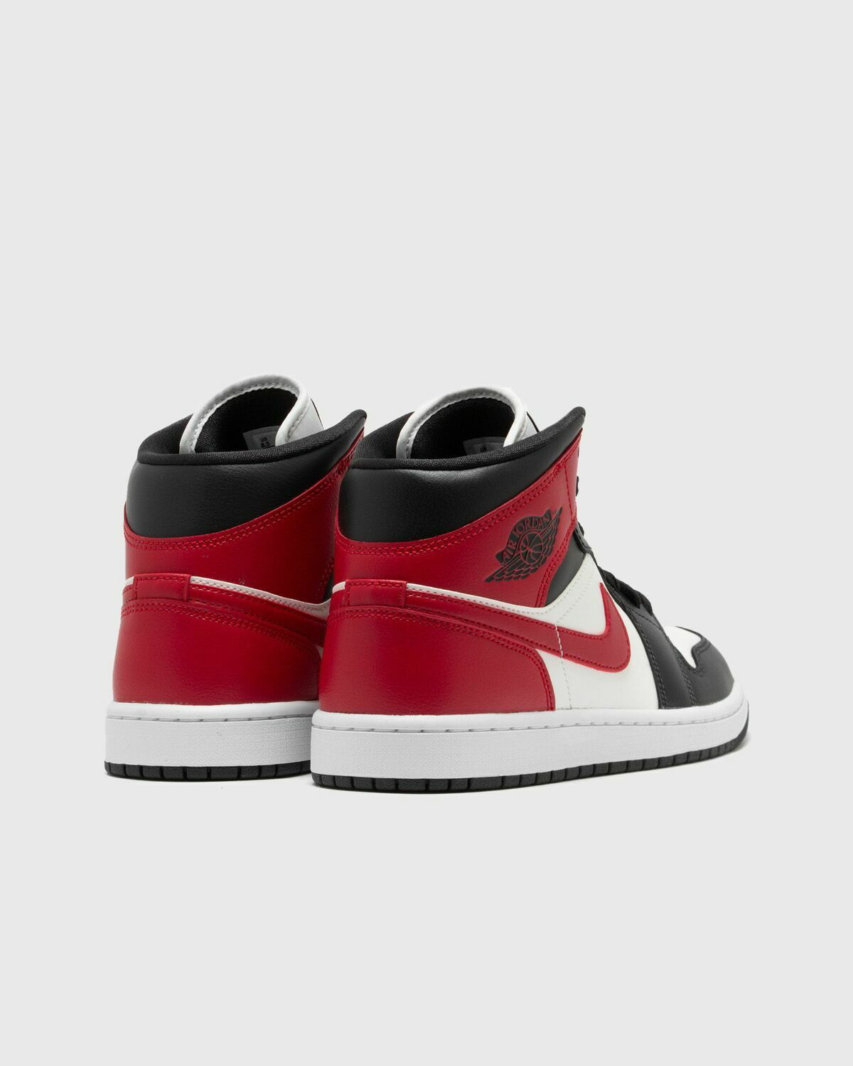 midtop jordan 1