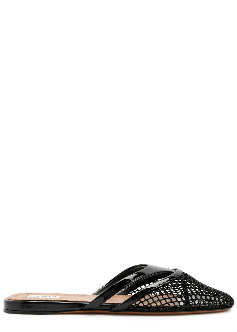 関税送料込♪【ALAIA】Infradito leather and fishnet mules ALAÏA BLACK INFRADITO FLAT MULES IN FISHNET AND LEATHER