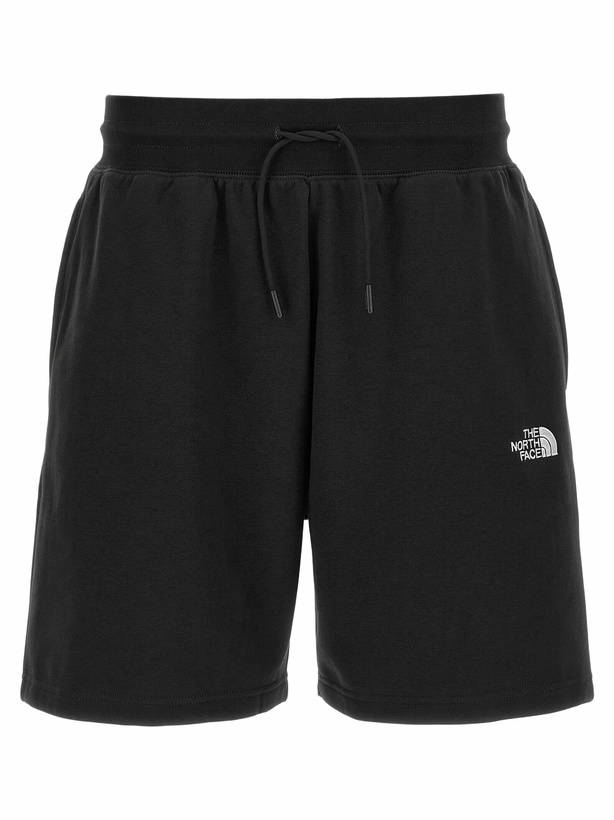 Photo: The North Face essential Relax Bermuda Shorts