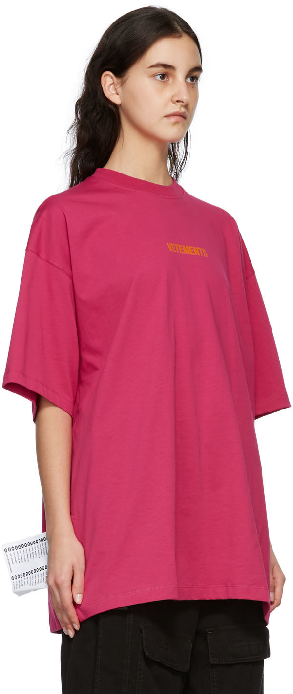 VETEMENTS Pink Logo Label T-Shirt Vetements