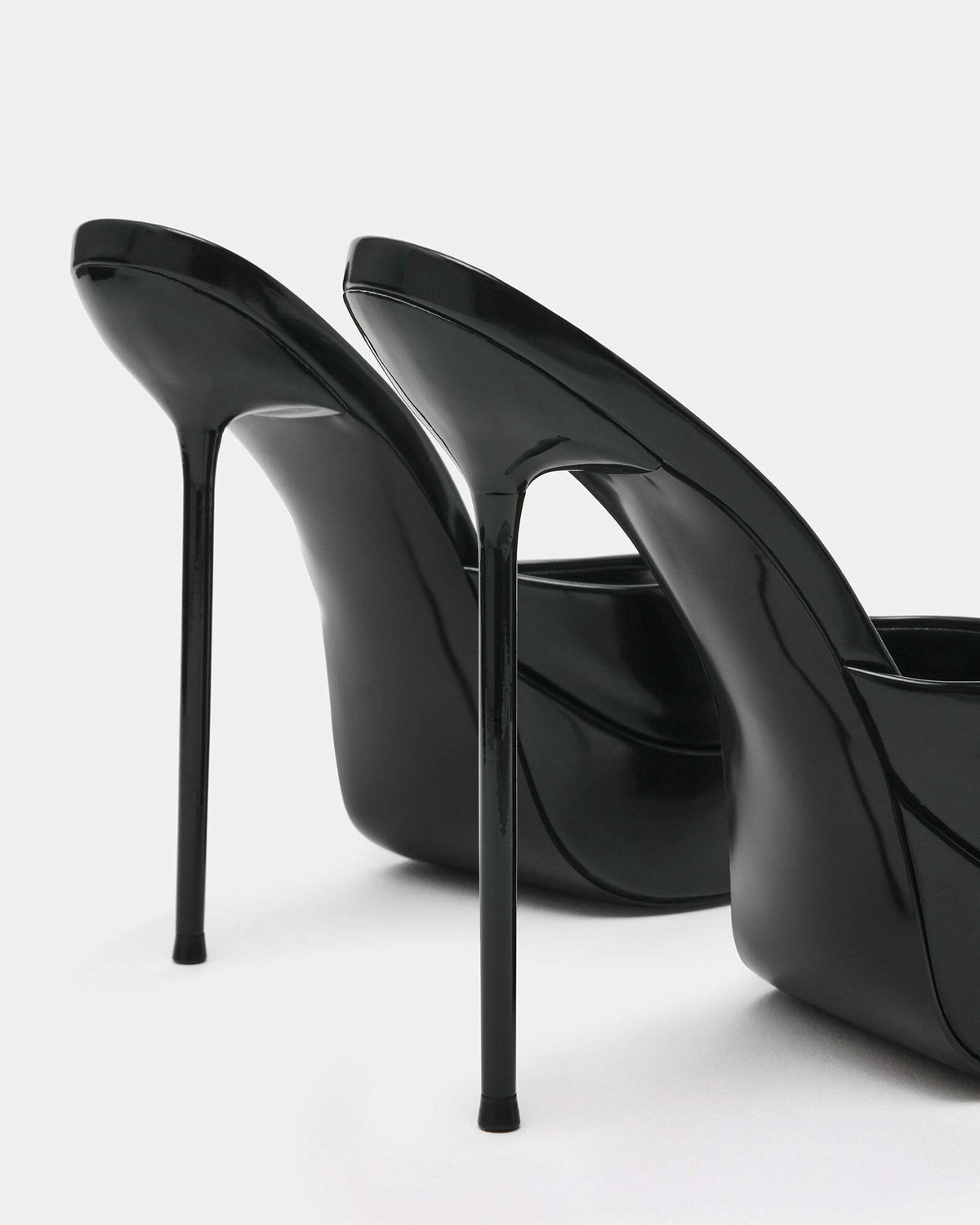 Steve Madden Darelis Heels in Black