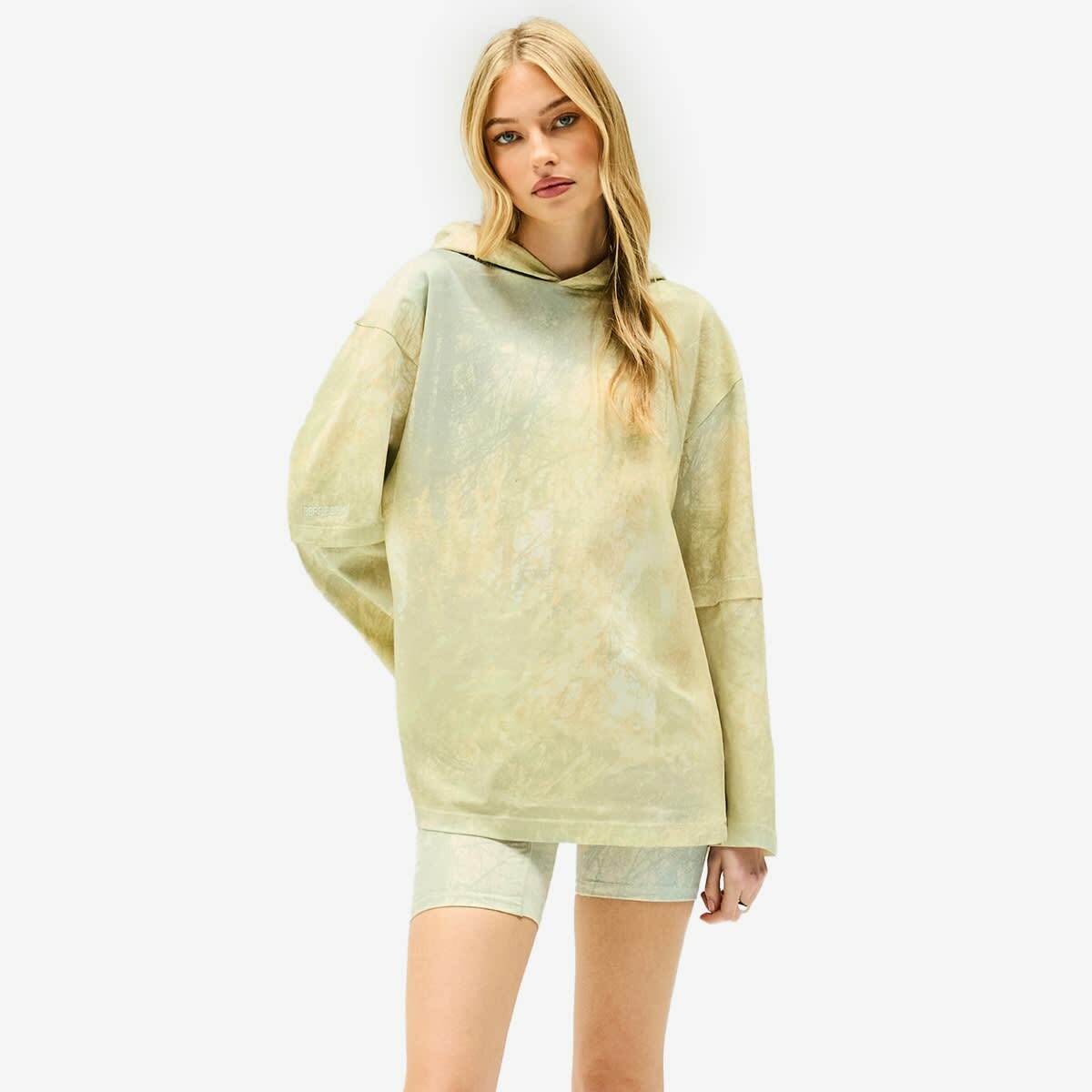 Represent Women's Hideaway Hooded T-shirt in Forest Print