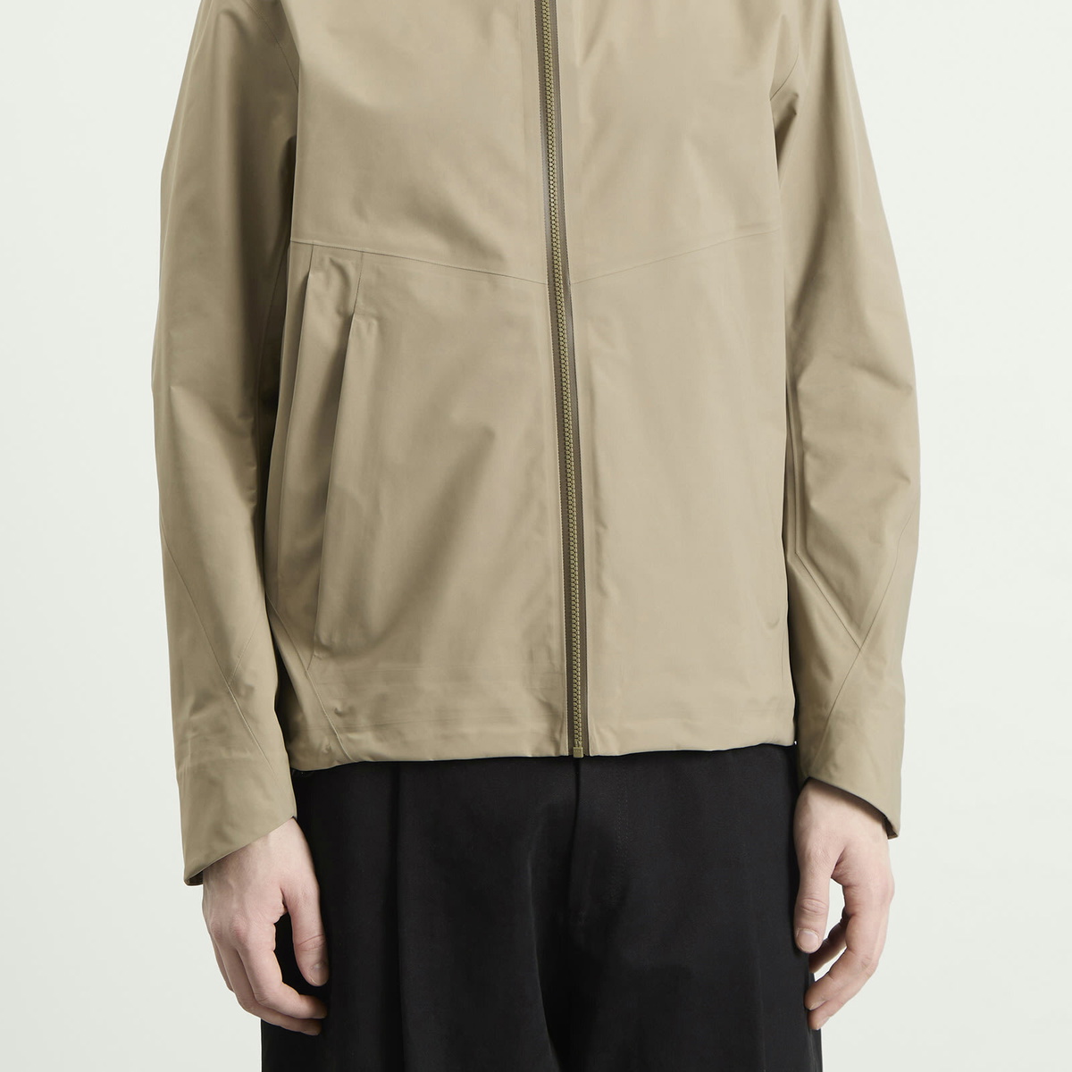 Arc'teryx Veilance Men's Arris Gore-Tex Shell Jacket in Light Gnosis