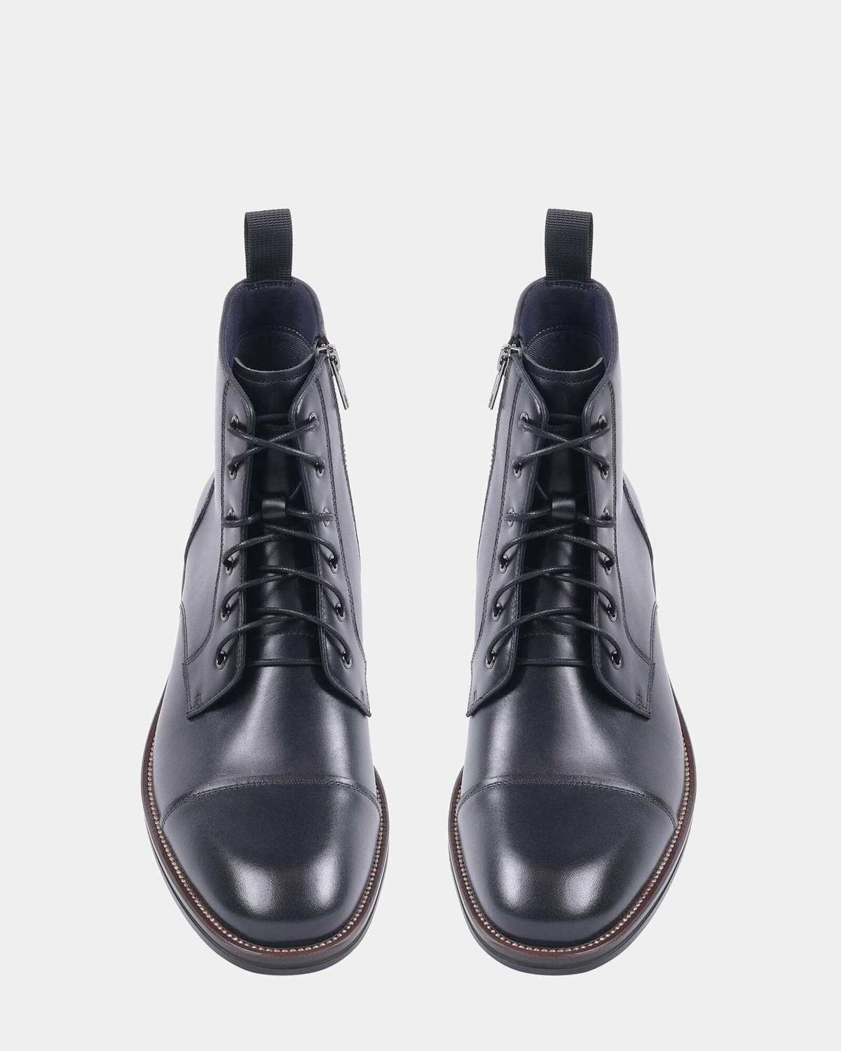 Steve Madden Decanto Boots in Black