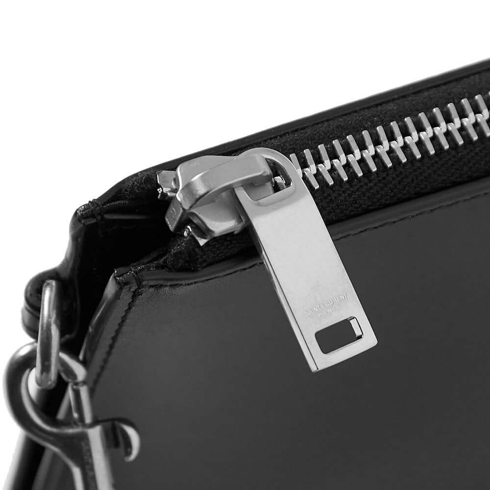★Saint Laurent★ロゴ プレート iPad ホルダー Saint Laurent Men's YSL Metal Logo Ipad Holder in Black