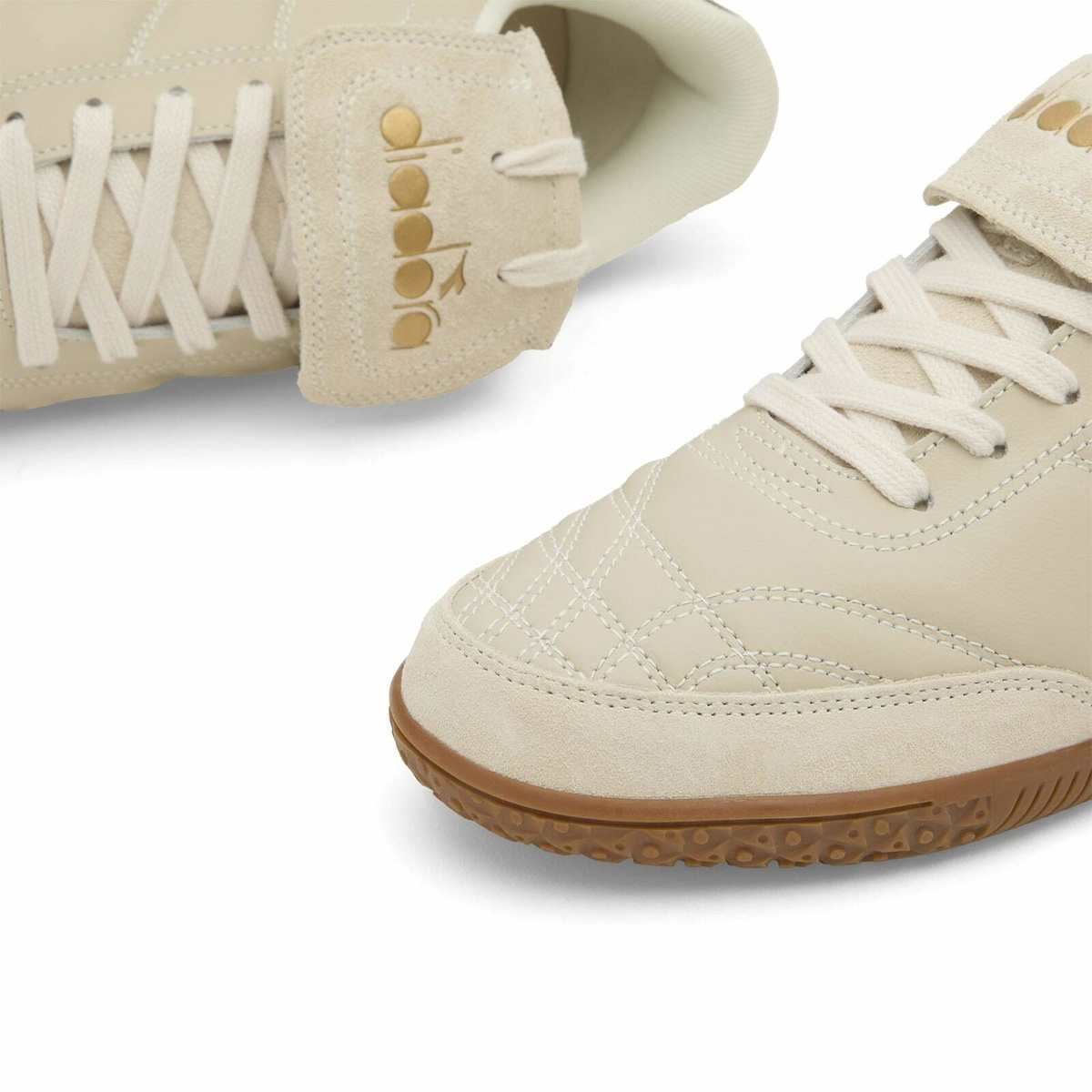 Diadora Men's Gold Indoor Metallic Sneaker in Tofu