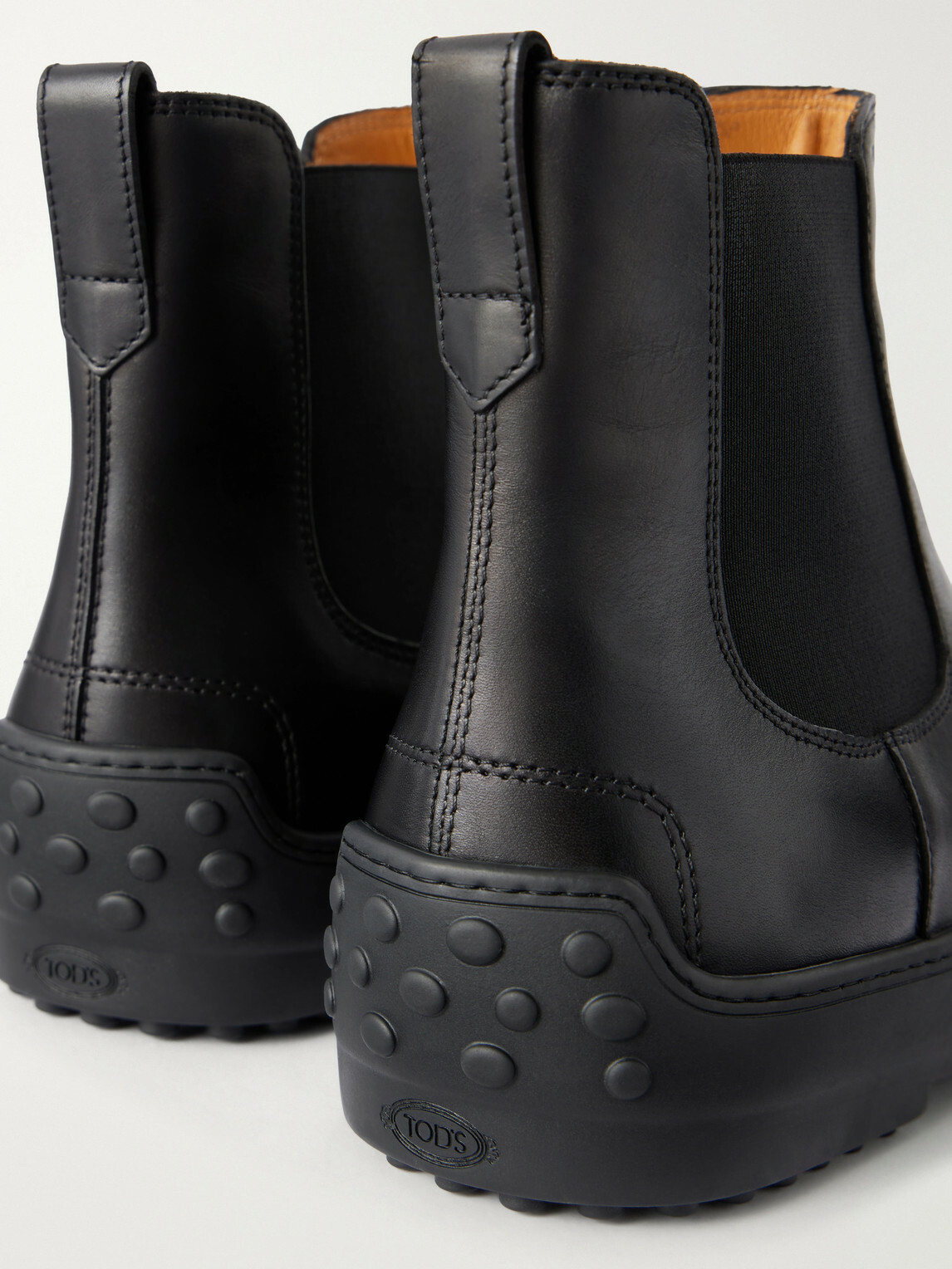 Tod's - Winter Gommino Leather Chelsea Boots - Black