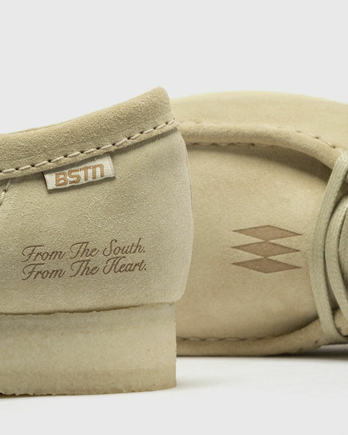 Clarks Originals Bstn X Clarks Originals Wallabee Low Beige