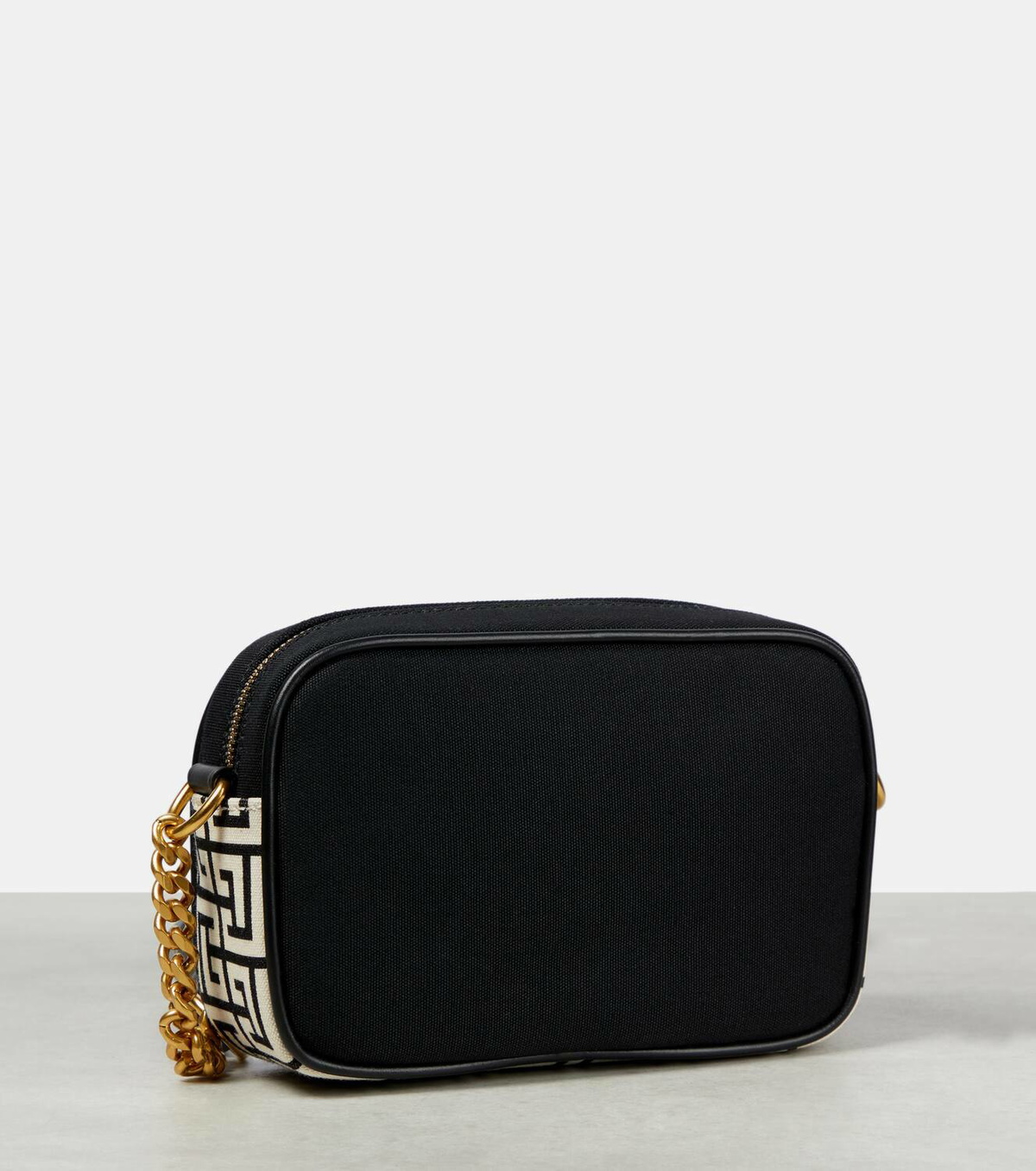 【送料&関税込】Balmain b-army Shoulder Bag B-Army Shoulder bag in monogram jacquard black black - Women