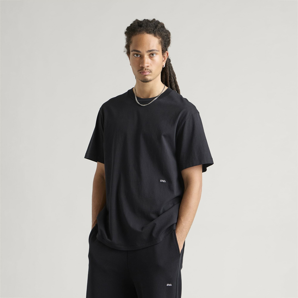END. Signature T-shirt in Black