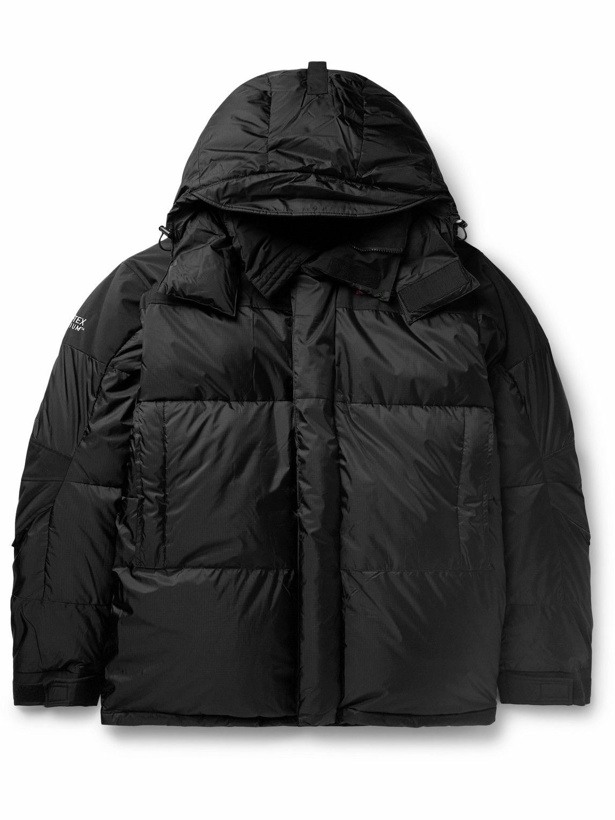 Photo: 66 North - Tindur Quilted GORE-TEX® Infinium Hooded Down Jacket - Black