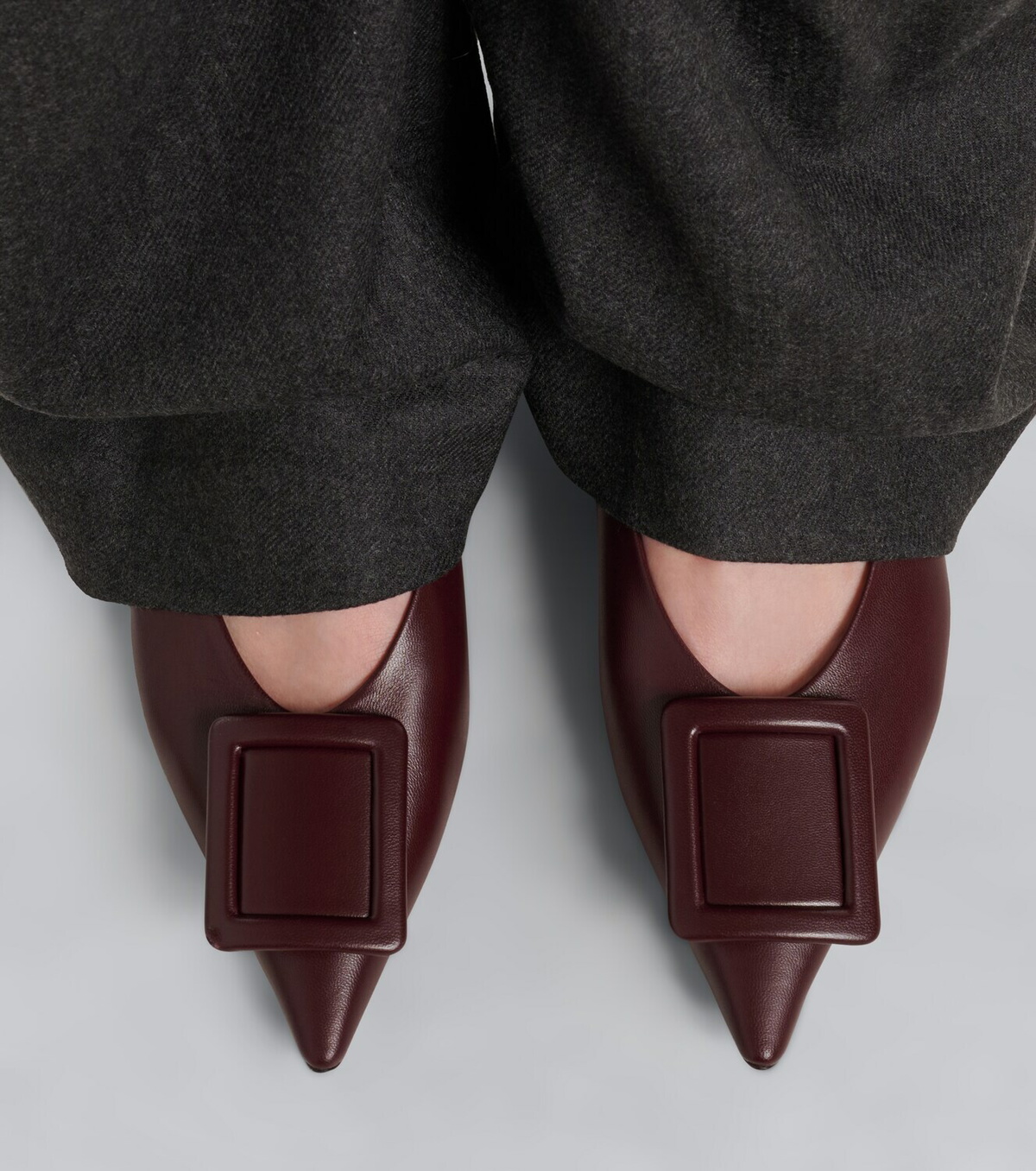 Roger Vivier Viv' in The City leather ballet flats