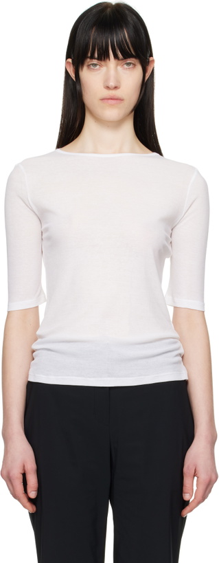 Photo: AMOMENTO White Round Short Sleeve T-shirt
