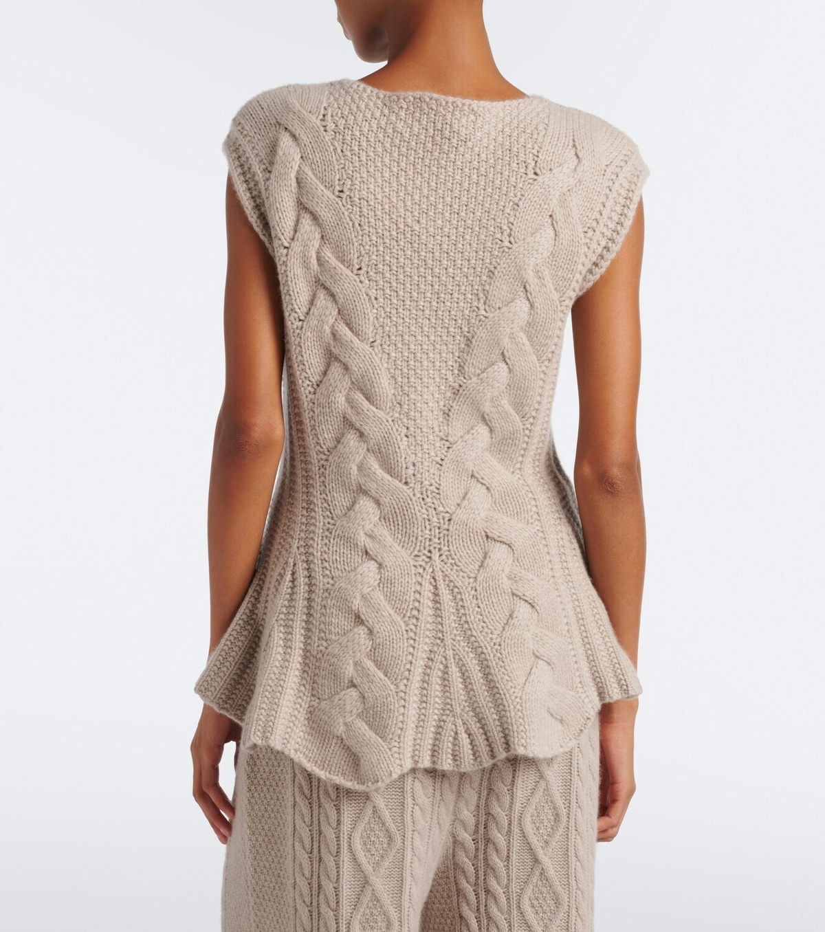 Lisa Yang Signy cable-knit peplum cashmere top