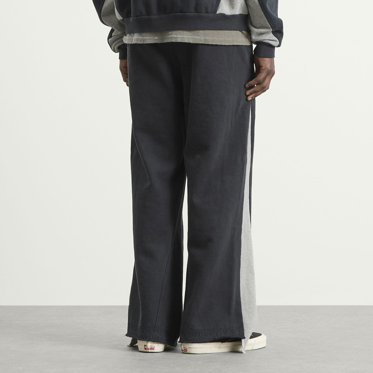 Gallery Dept Men's . Twisted Leg Flare Sweatpant in Washed Black/Heather Grey