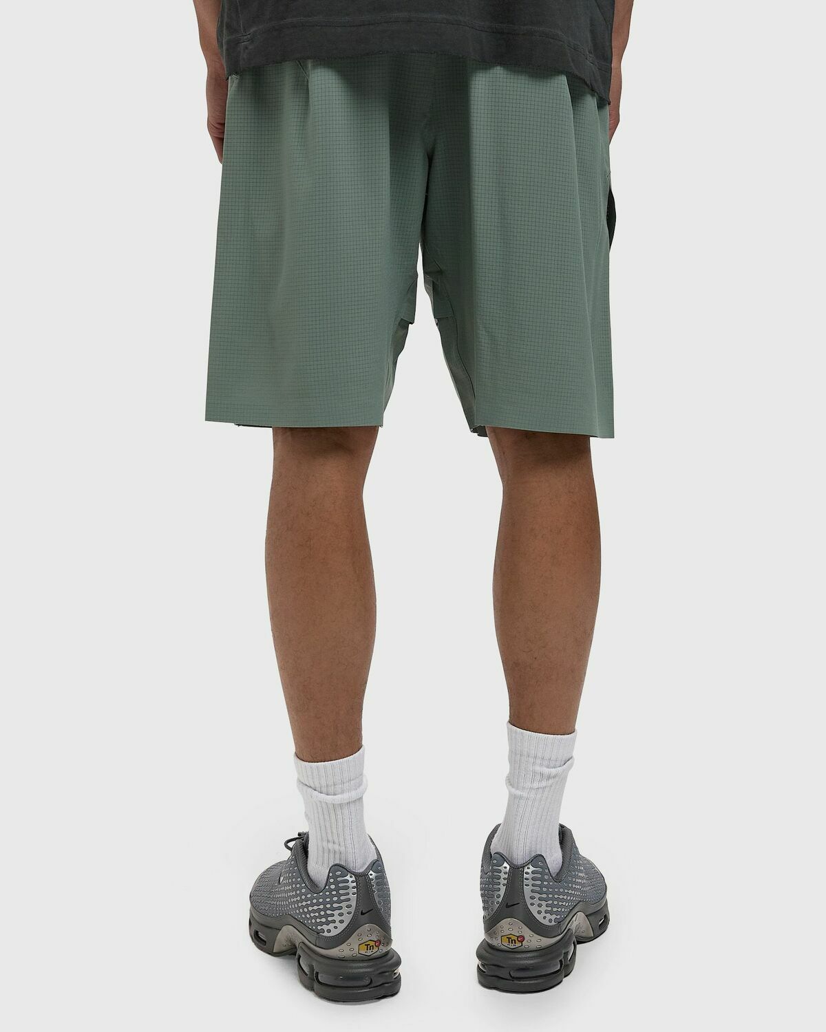 LATITUDE VEIL SHORT