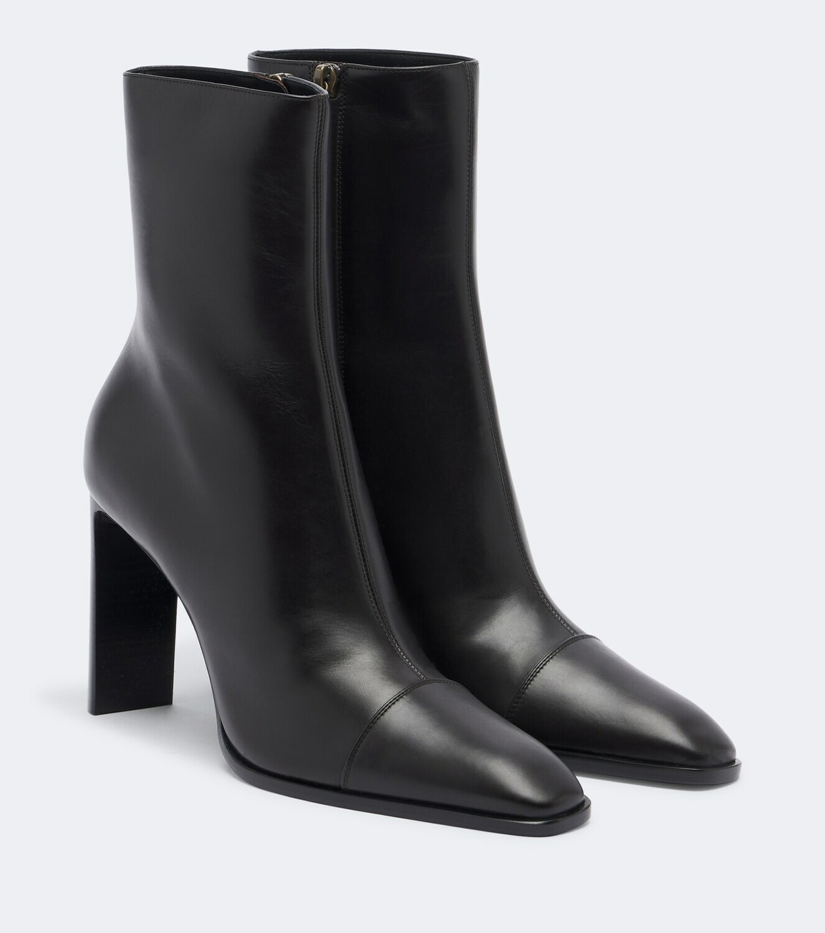 Saint Laurent Venetia leather ankle boots