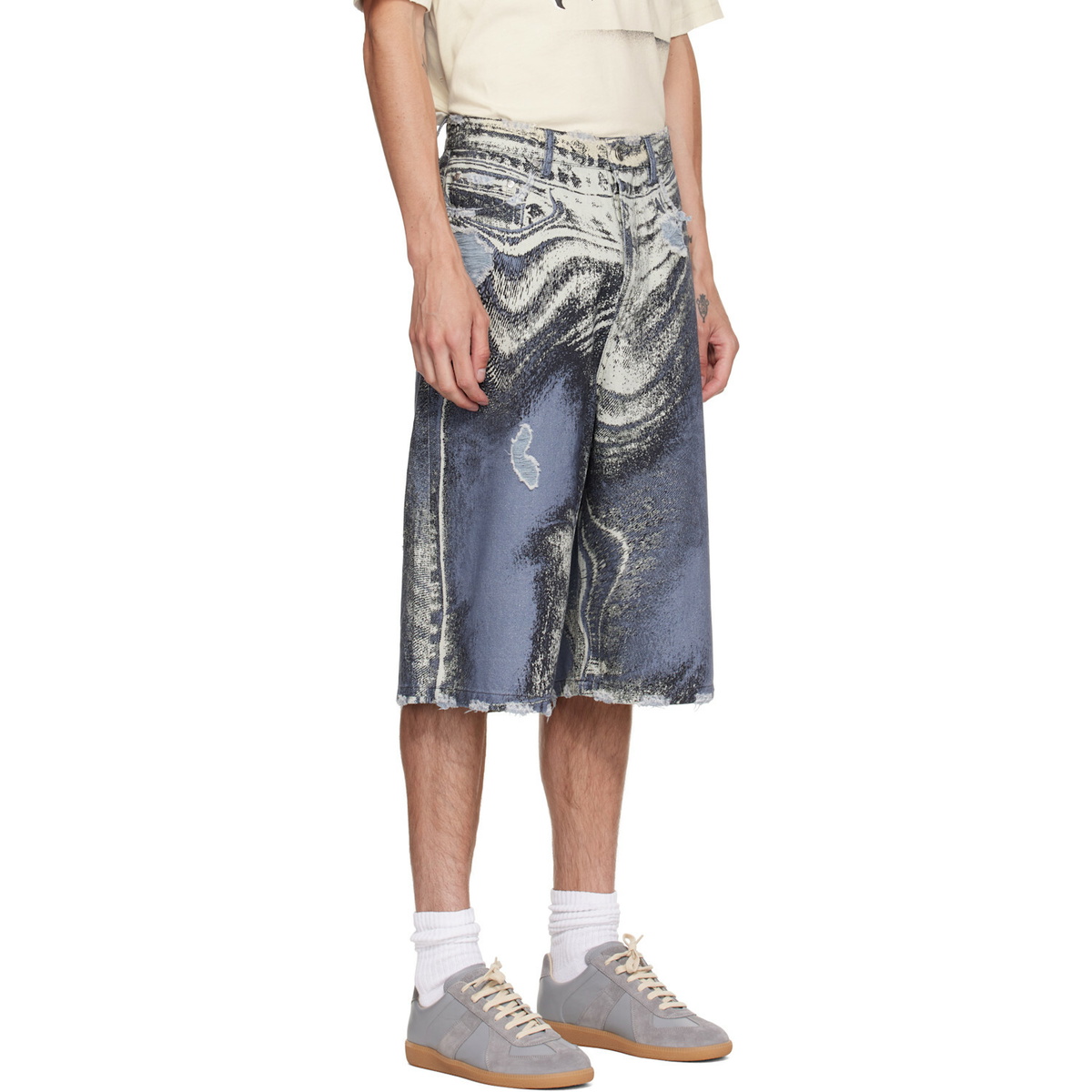 CAMPERLAB Blue Distorted Print Distressed Denim Shorts