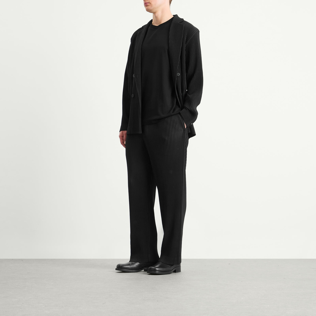 Homme Plissé Issey Miyake Men's Homme Plissé Curve Pleat Trouser