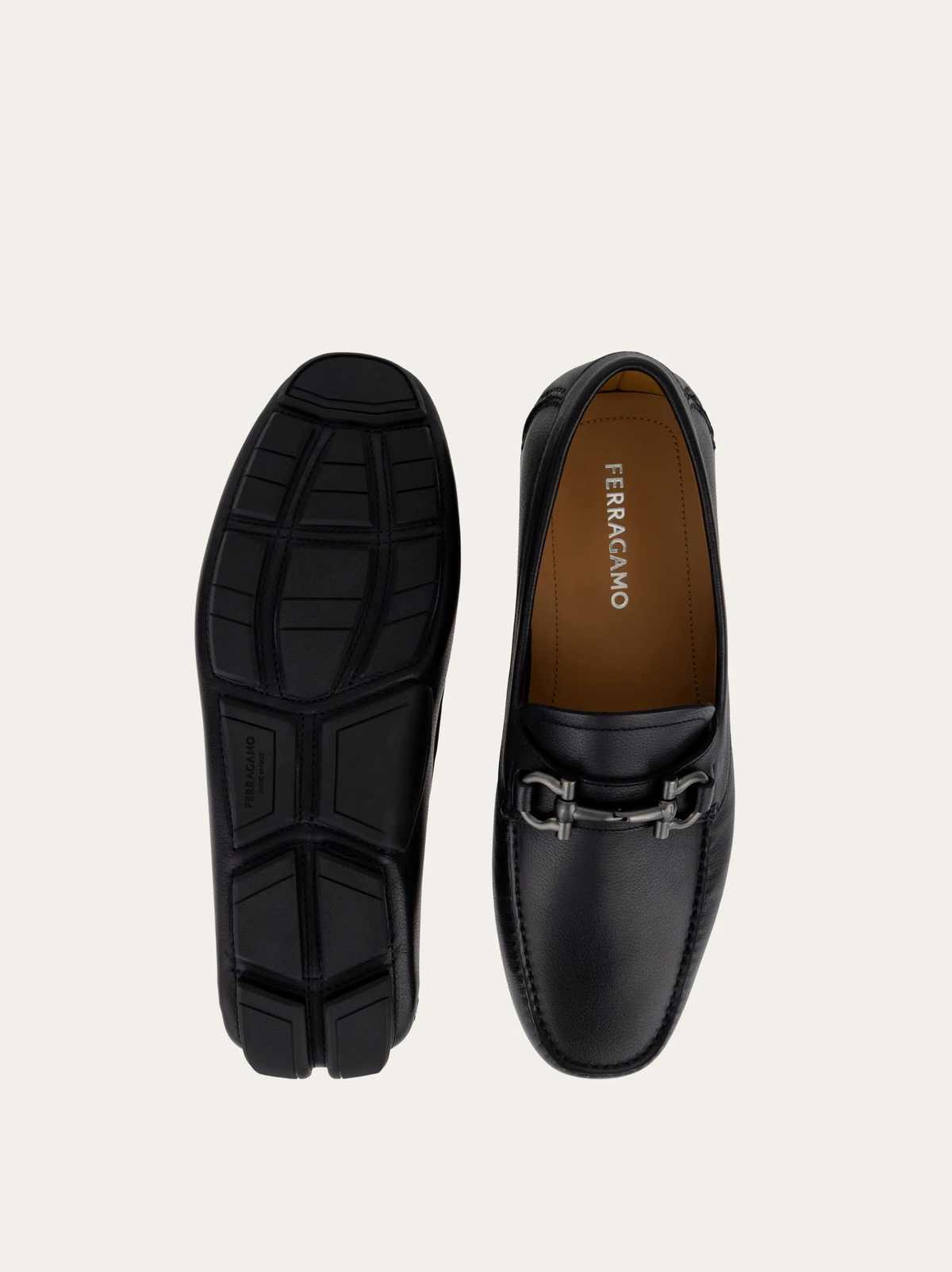 Ferragamo Mens Gancini ornament driver in Black