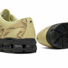 New Balance 1890A Sneaker in Morel/Black
