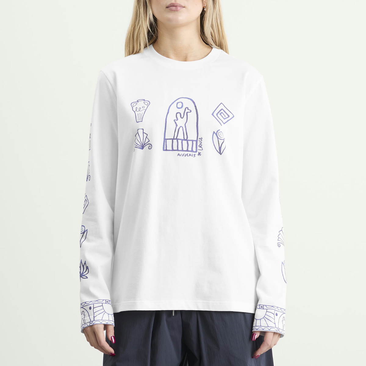 ALÉMAIS Women's Leela Long Sleeve T-Shirt in Cream