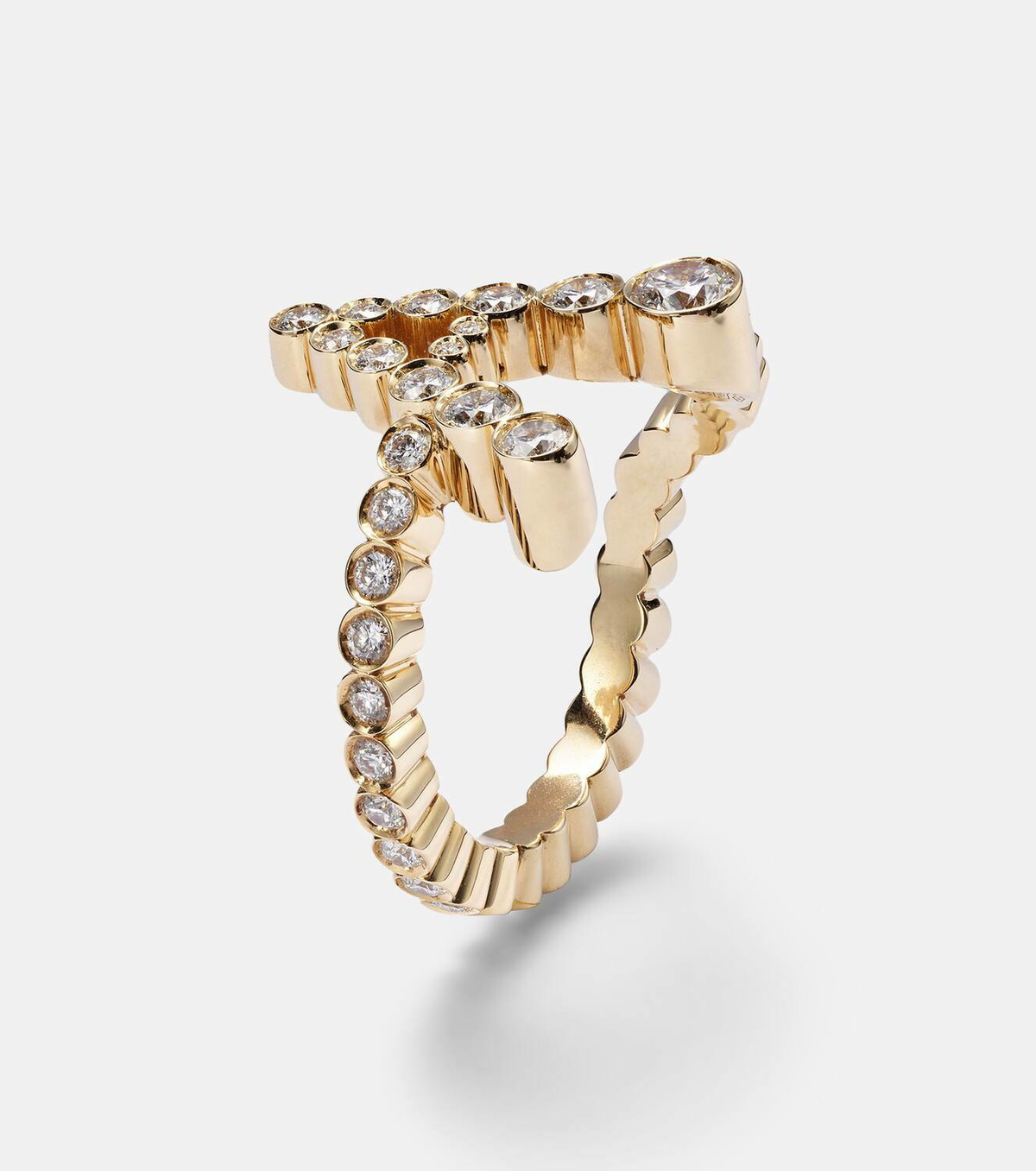 Sophie Bille Brahe Ensemble 18kt gold ring with diamonds