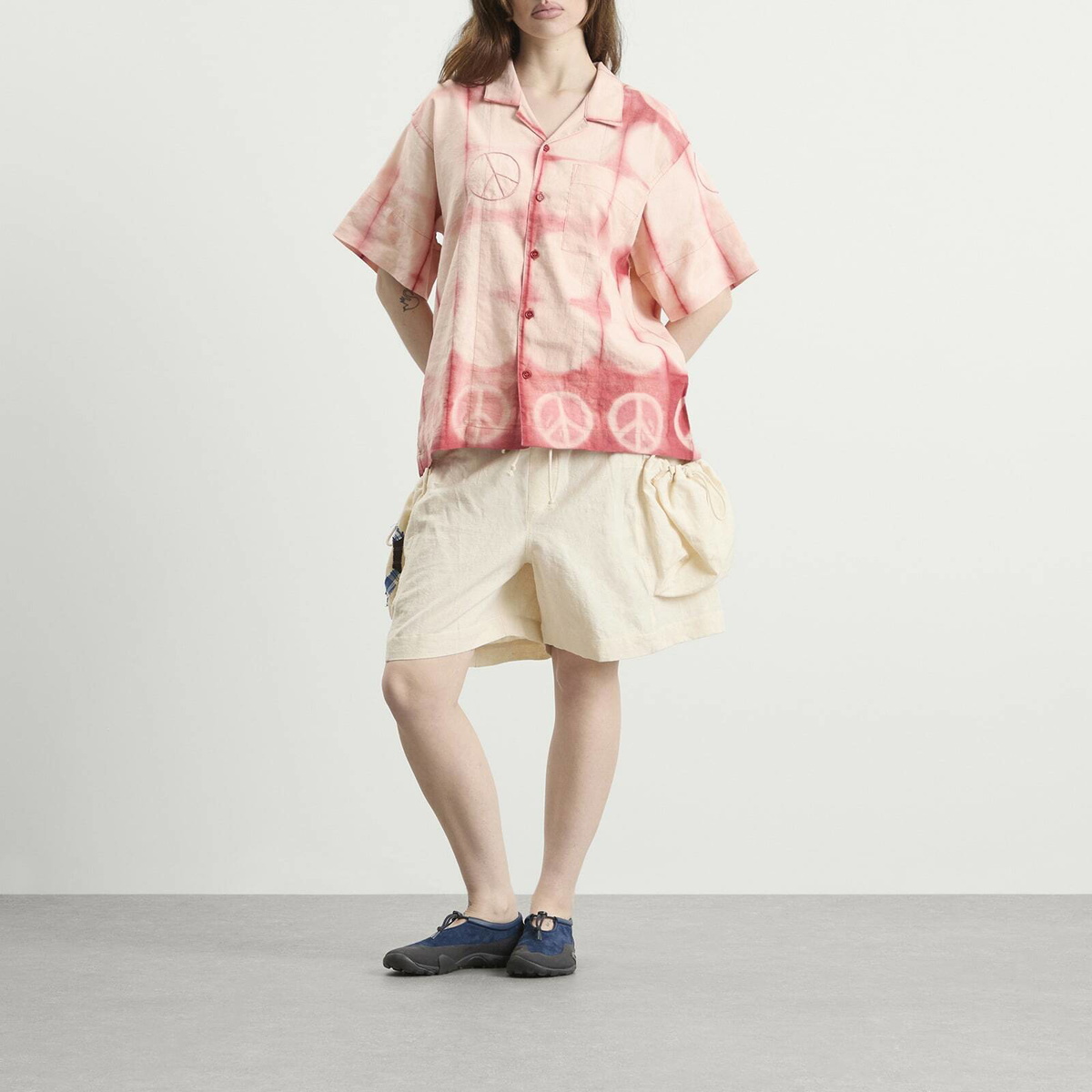 Story mfg. Women's Greetings Shirt in Pink Peace Clamp