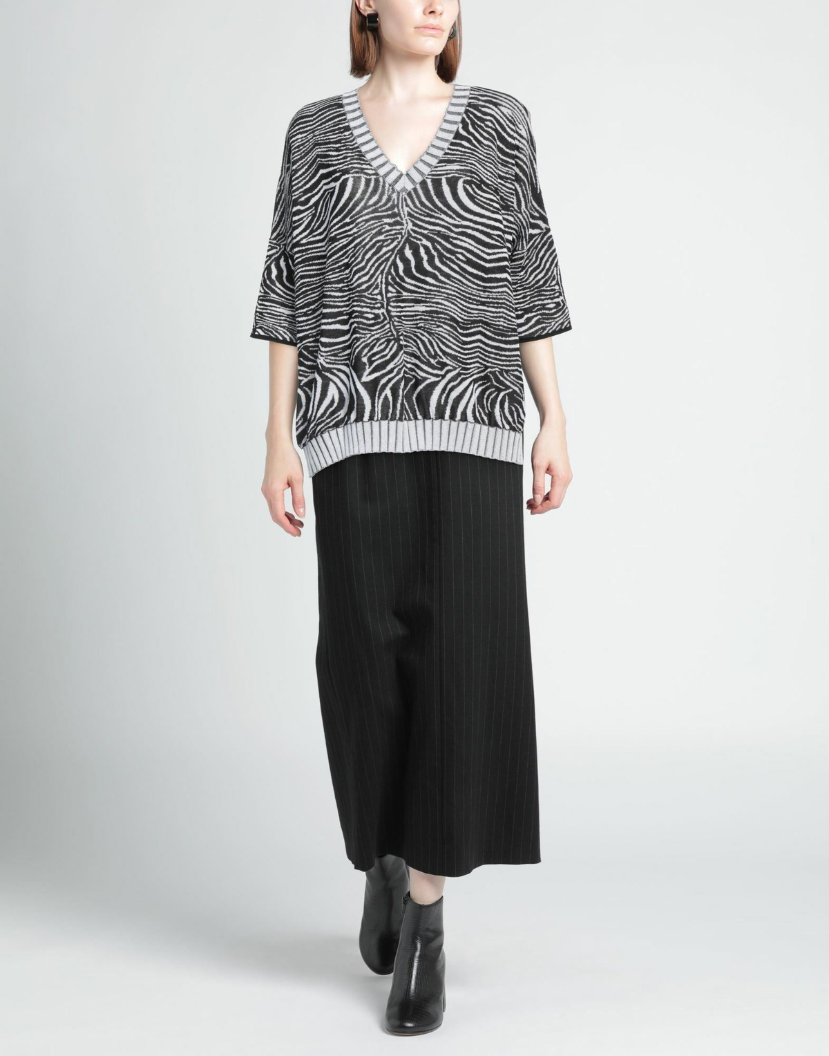 Manila Grace Womens Sweater in Black