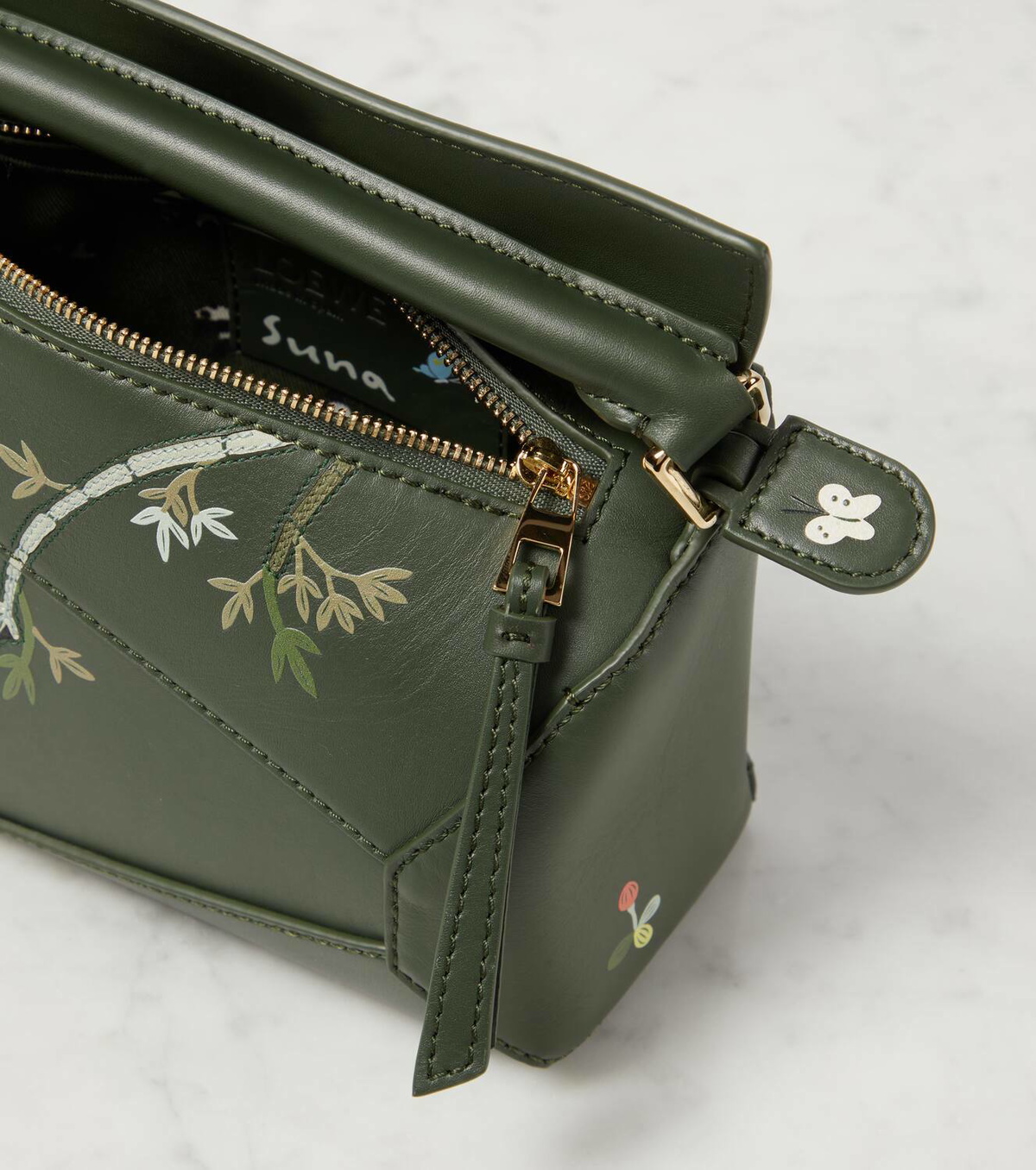 タ*マ様 LOEWE レザー ケース 緑茶色【おまけ付】 Loewe Puzzle Mini leather shoulder bag Loewe