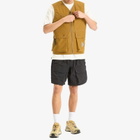 and wander Men's Tough Aramid Vest in Camel