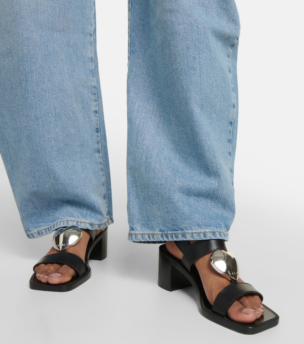 ALAIA LE COEUR サンダル ALAÏA Red Heart Mules in Patent Leather | LE CŒUR | ALAÏA US