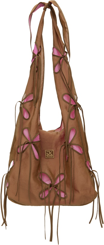Photo: J.Kim Brown & Pink Chilla Petal Bale Bag