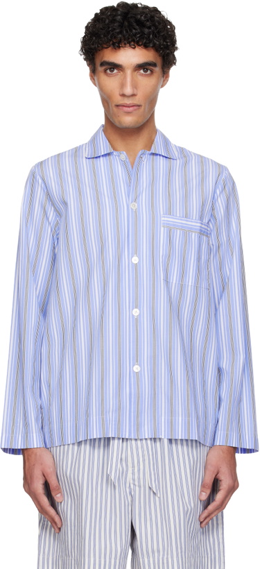 Photo: Tekla Blue Poplin Long-Sleeved Pyjama Shirt