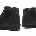 Nike Men's Baltoro SP Boot in Black/Metallictlc Gold/White