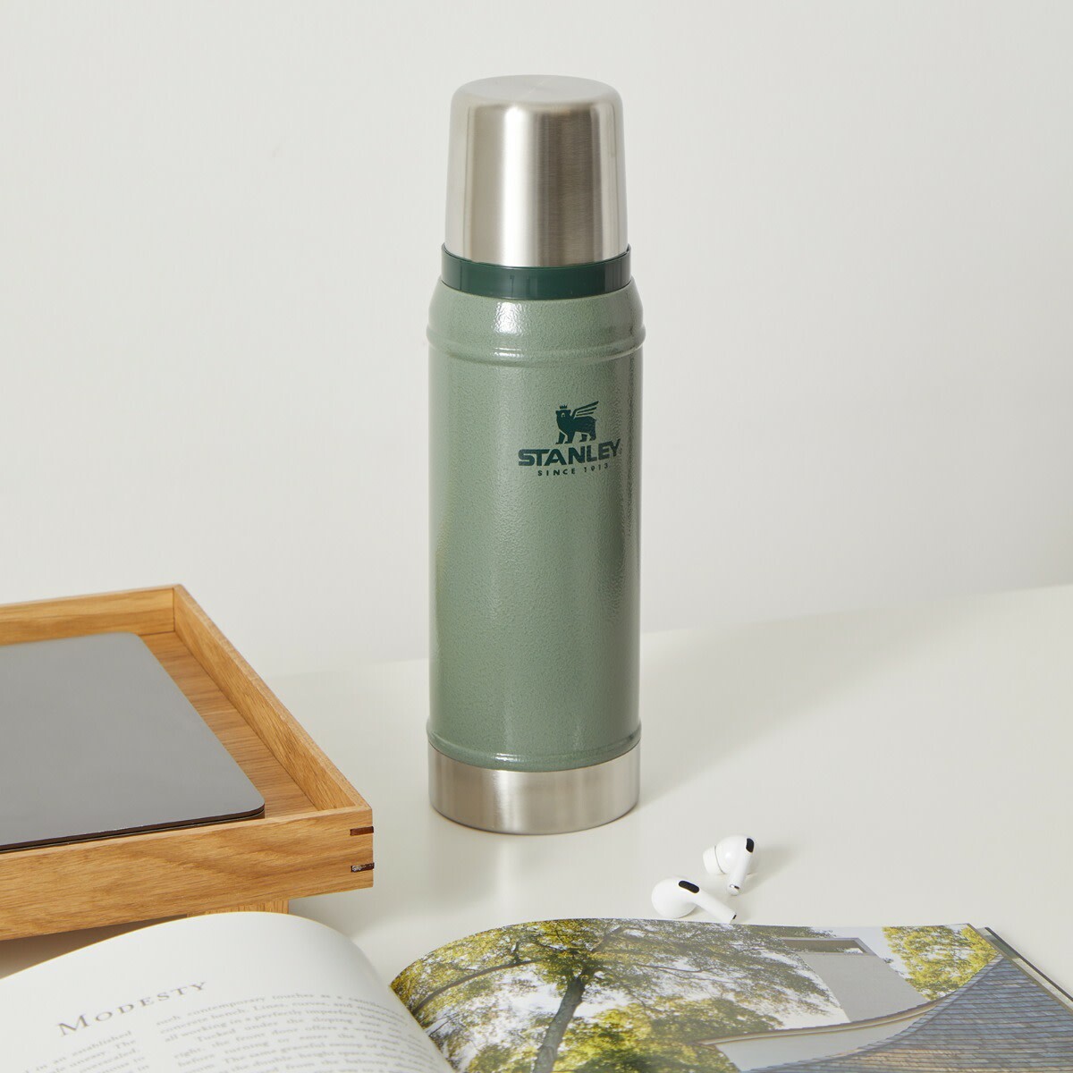 Stanley Legendary Classic Bottle - 25oz in Hammertone Green 